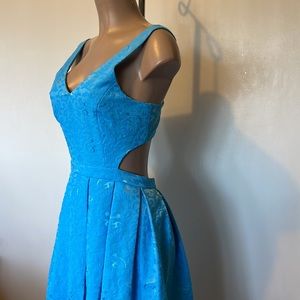 CHAMPAGNE & STRAWBERRY 🍓  V neck backless BEAUTIFULL Womens DRESS size SMALL